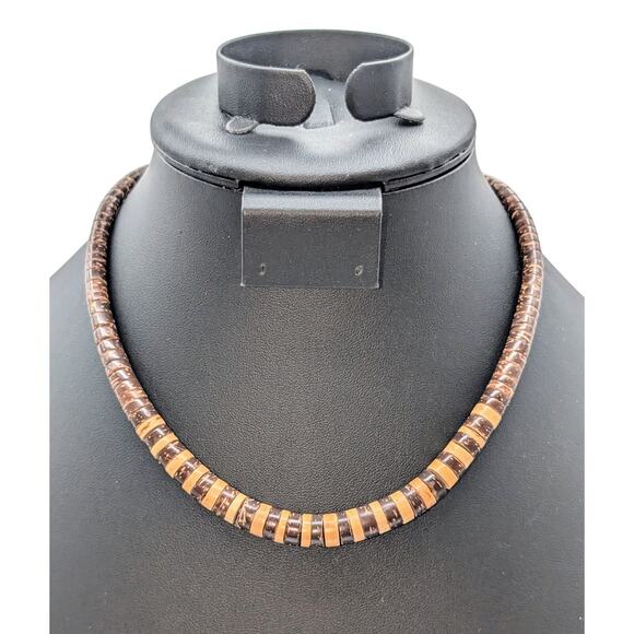 Vintage Brown/Tan Graduated Bead Surfer Coastal Barrel Clasp 16.5" Necklace - Picture 1 of 6